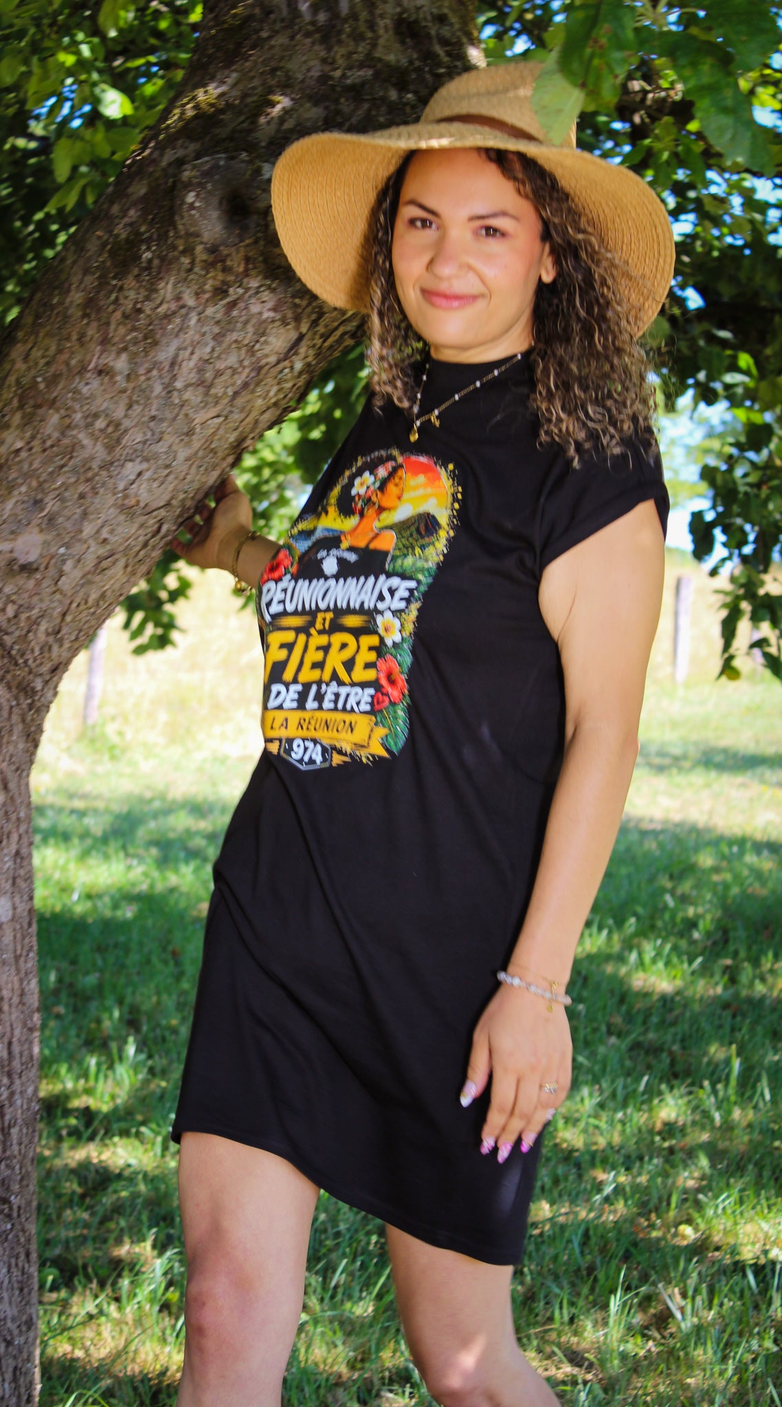Robe T-shirt « Réunionnaise et Fière de l'être » – Édition 974